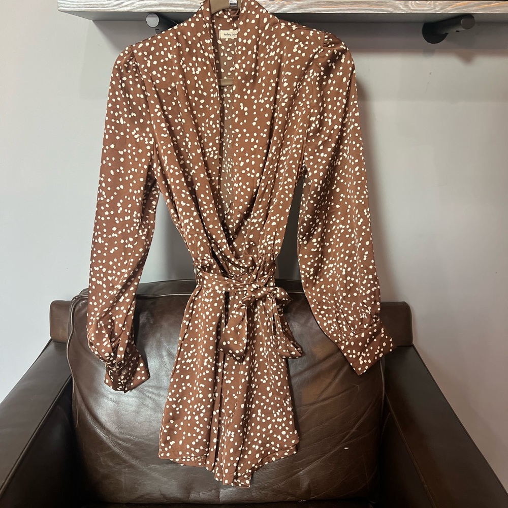 🤍 Kelley Cawley (Chicago Boutique) polka-dot romper